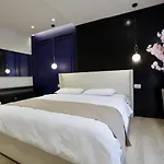La Grand - New Bazaar 아파트