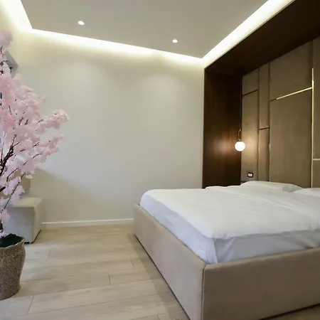 La Grand - New Bazaar Apartmán *