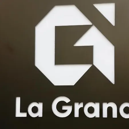 La Grand - New Bazaar Tirana